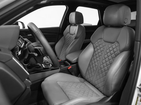 Used 2021 Audi SQ5 Prestige image 5