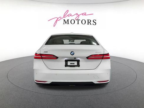 New 2026 BMW 530i xDrive w/ Premium Package AWD/4WD image 5