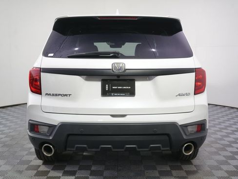 Used 2023 Honda Passport EX-L image 5
