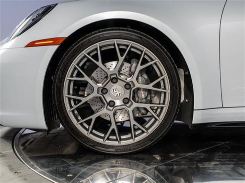 Certified 2024 Porsche 911 Carrera T RWD image 14