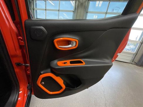 Used 2016 Jeep Renegade 75th Anniversary AWD/4WD image 26