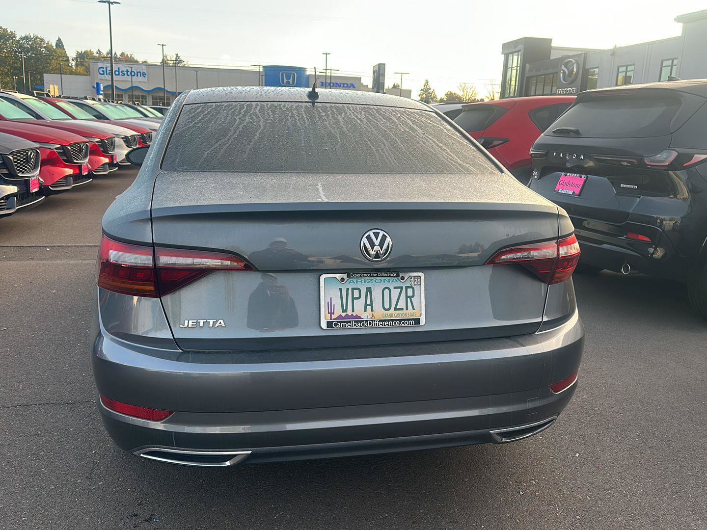 Used 2019 Volkswagen Jetta R-Line w/ R-Line Cold Weather Package FWD image 3