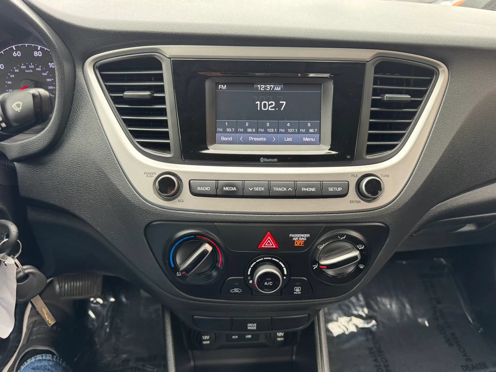 Used 2020 Hyundai Accent SE FWD image 18