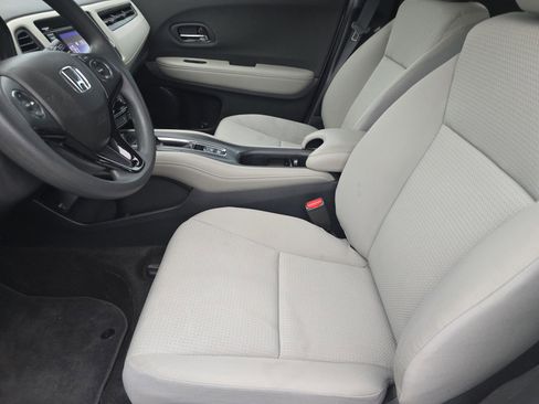 Used 2022 Honda HR-V LX image 10