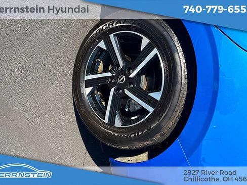 Used 2024 Nissan Sentra SV FWD image 23