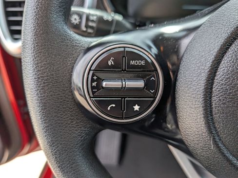 Certified 2023 Kia Soul LX FWD image 16