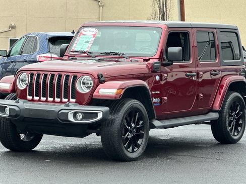 Used 2021 Jeep Wrangler Unlimited Sahara image 8