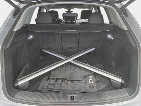 Used 2023 Audi Q5 2.0T Premium w/ Convenience Package image 29