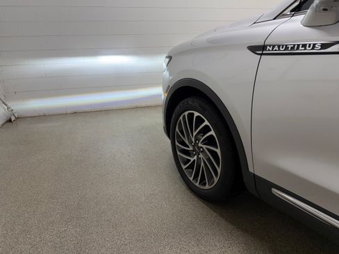 Used 2019 Lincoln Nautilus Reserve AWD/4WD image 41