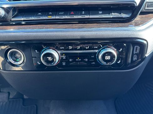 Used 2023 GMC Sierra 1500 Elevation image 23