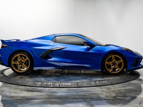 Used 2020 Chevrolet Corvette Stingray Premium Conv w/ 3LT Preferred Equipment Group image 22