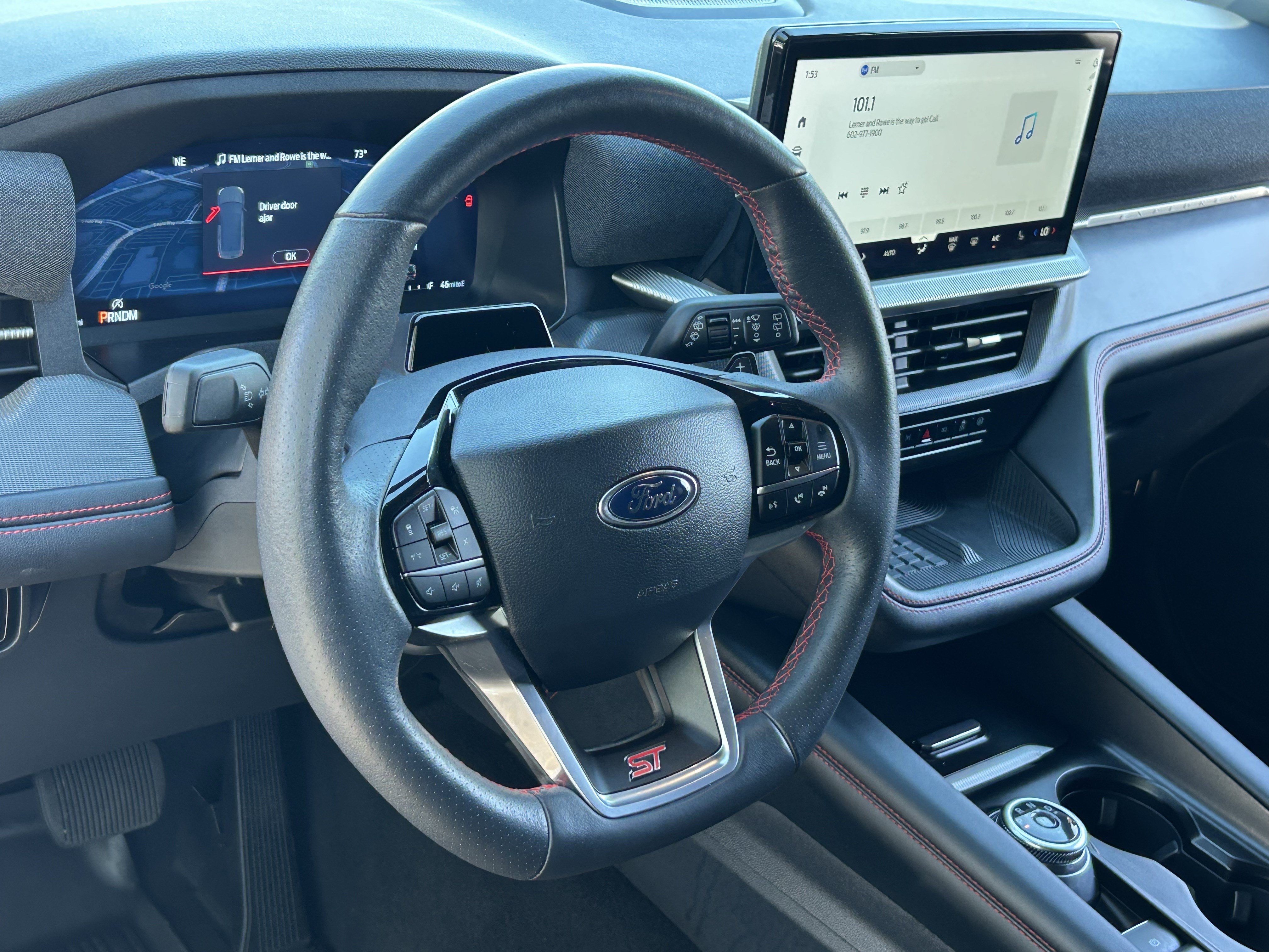 Used 2025 Ford Explorer ST AWD/4WD image 28