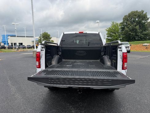 Used 2017 Ford F150 XLT w/ Equipment Group 302A Luxury RWD image 9