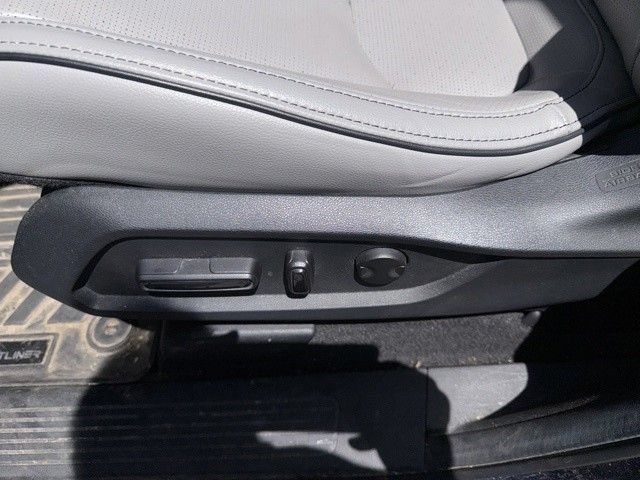Used 2024 Honda Pilot Elite image 8