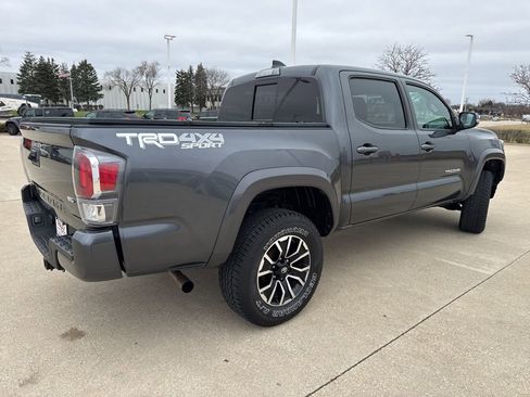 Certified 2021 Toyota Tacoma TRD Sport image 3