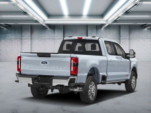 New 2026 Ford F250 Lariat w/ Black Appearance Package AWD/4WD image 2