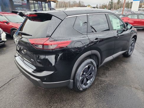 New 2026 Nissan Rogue SV image 8