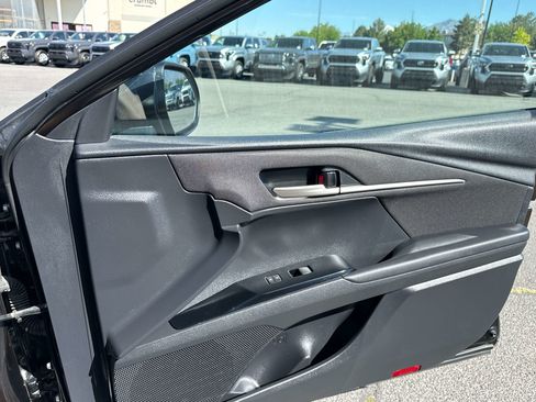 Used 2025 Toyota Camry LE FWD image 19