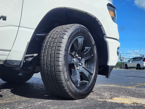 Used 2023 RAM 1500 Big Horn AWD/4WD image 15