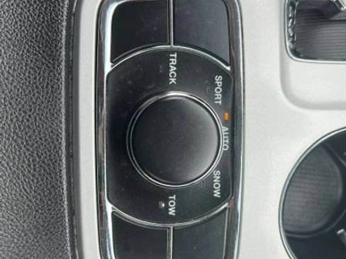 Used 2012 Jeep Grand Cherokee SRT8 w/ Luxury Group II AWD/4WD image 26