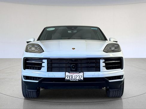 Certified 2026 Porsche Cayenne Coupe AWD/4WD image 11