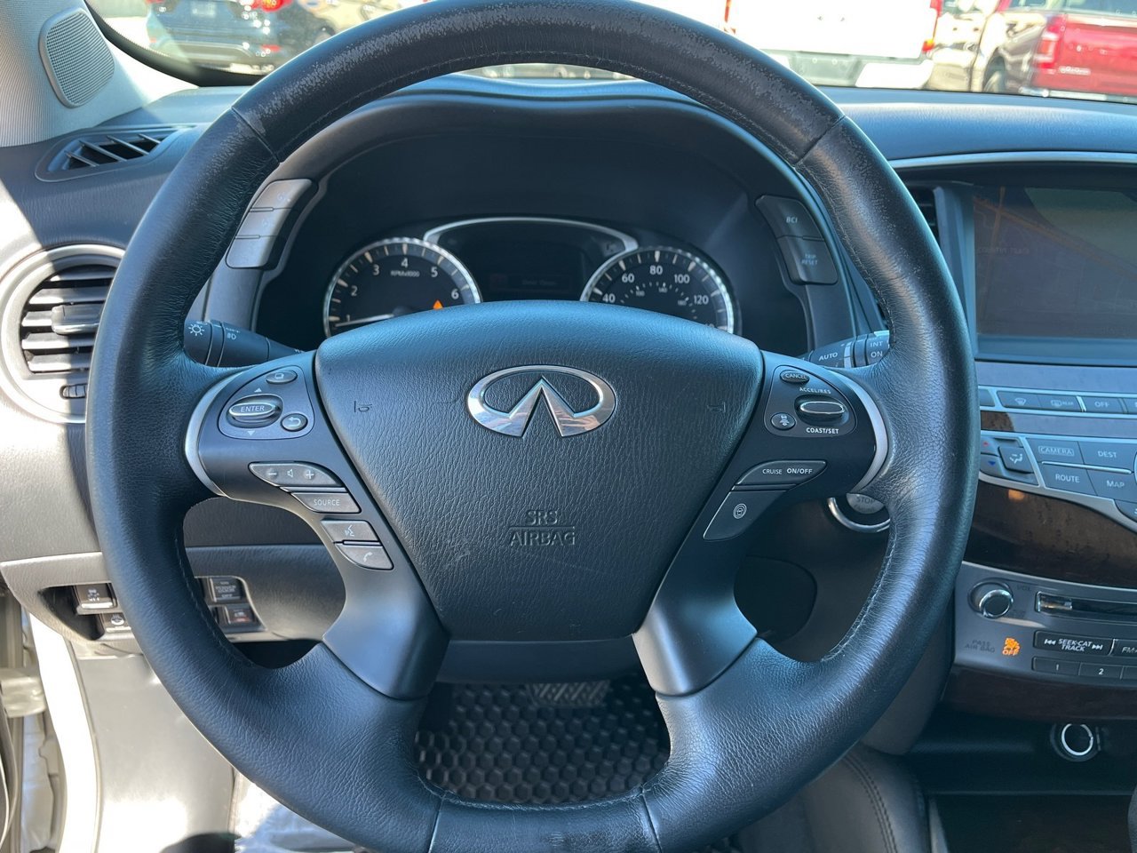 Used 2015 INFINITI QX60 Luxe w/ Deluxe Touring Package AWD/4WD image 18