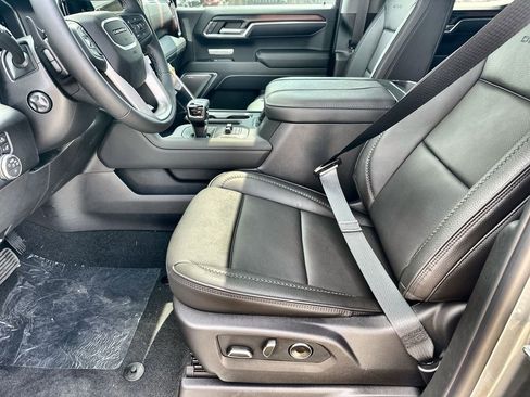 New 2026 GMC Sierra 1500 Denali w/ Denali Reserve Package image 24