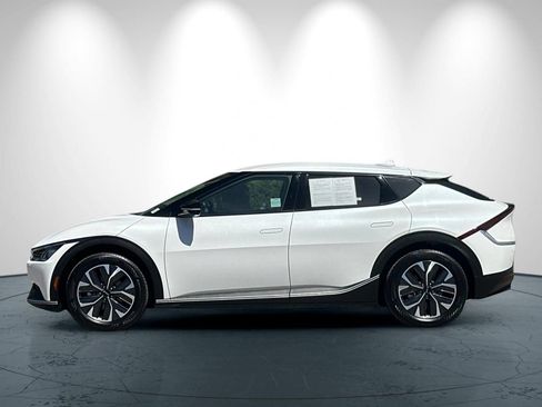 Used 2024 Kia EV6 Light RWD image 7