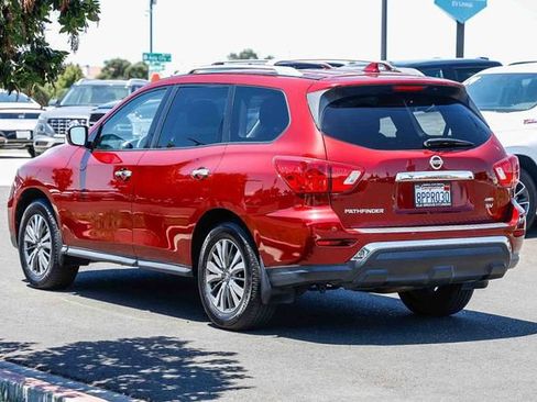 Used 2019 Nissan Pathfinder SV w/ Cargo Package AWD/4WD image 2