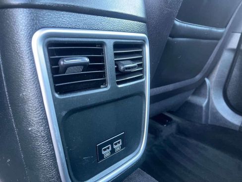 Used 2016 Dodge Charger SXT w/ Driver Confidence Group image 22