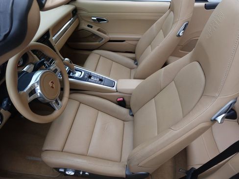 Used 2014 Porsche 911 Carrera 4 image 13