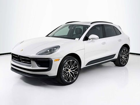 New 2026 Porsche Macan image 1