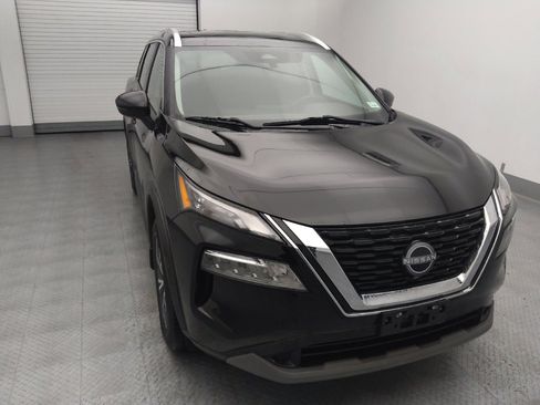 Used 2023 Nissan Rogue SV w/ SV Premium Package image 14