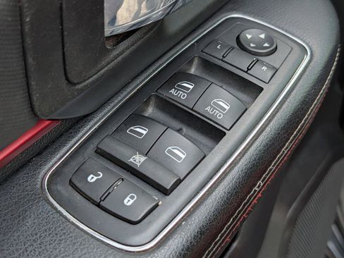 Used 2016 RAM 1500 Rebel AWD/4WD image 16