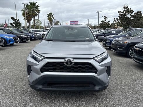 Used 2023 Toyota RAV4 LE image 9