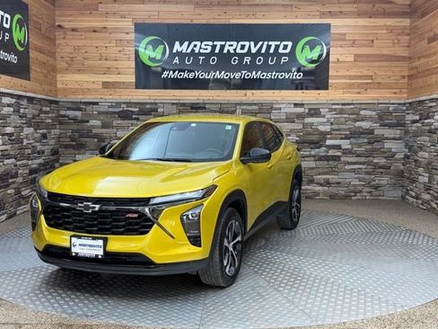 Used 2024 Chevrolet Trax RS w/ Driver Confidence Package FWD image 4