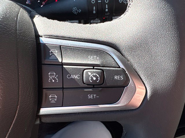 Used 2023 Jeep Compass Limited AWD/4WD image 18