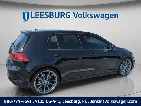 Used 2017 Volkswagen Golf R 4-Door image 5