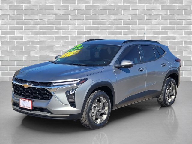 Certified 2024 Chevrolet Trax LT w/ Driver Confidence Package FWD image 10
