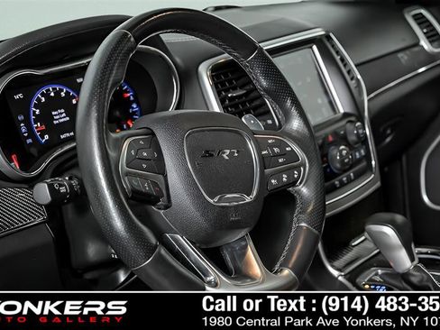 Used 2016 Jeep Grand Cherokee SRT image 17