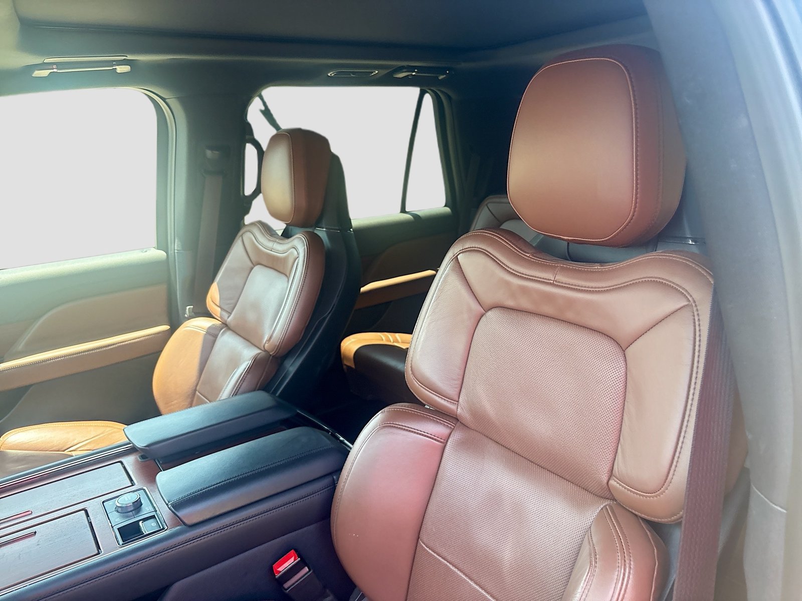 Used 2023 Lincoln Navigator Reserve AWD/4WD image 22