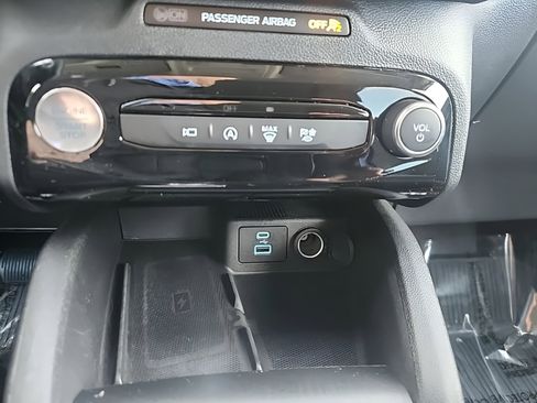 Certified 2023 Ford Escape Active w/ Tech Pack #2 image 21