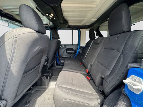 Used 2022 Jeep Wrangler Unlimited Sport AWD/4WD image 11