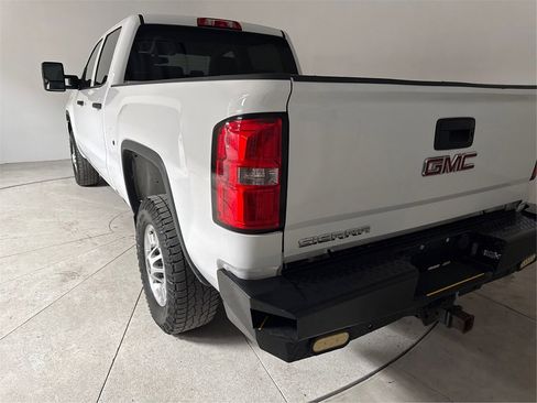 Used 2019 GMC Sierra 2500 2WD Crew Cab w/ Sierra Convenience Package image 33