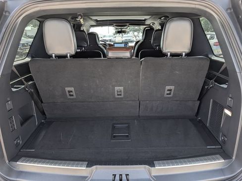 Used 2024 Lincoln Navigator Reserve AWD/4WD image 31