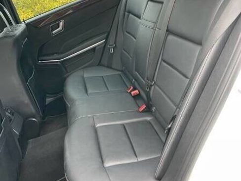 Used 2014 Mercedes-Benz E 350 4MATIC Sedan image 15