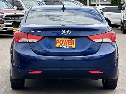 Used 2013 Hyundai Elantra GLS w/ Preferred Pkg FWD image 5