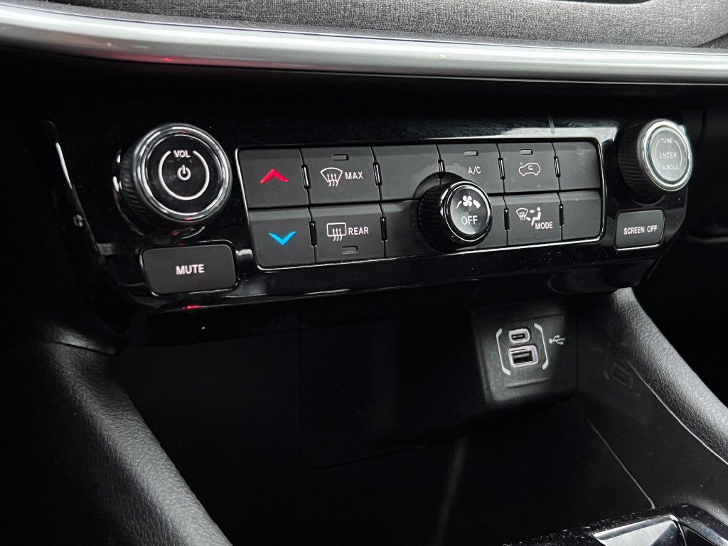 Used 2023 Jeep Compass Sport AWD/4WD image 26