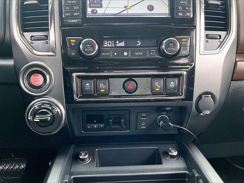 Used 2018 Nissan Titan Platinum Reserve image 16