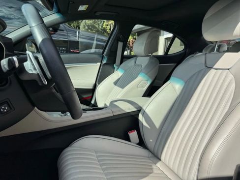 Used 2023 Genesis G70 3.3T w/ Sport Advanced Package image 15